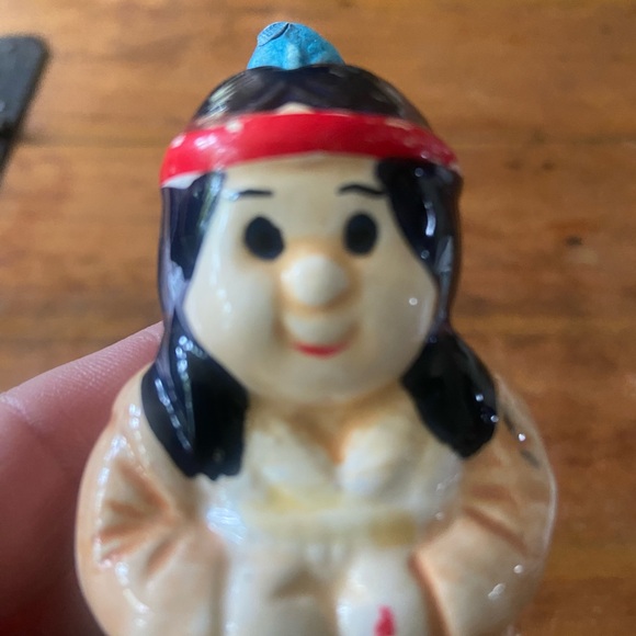 Vintage Native American Thanksgiving Figurine - Picture 2 of 6